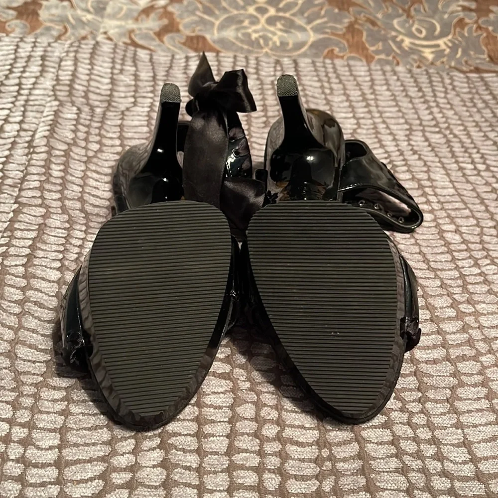 Fabulicious Lip-115 bow black patent leather and satin stiletto heels 6.5 NWOT - Picture 8 of 11
